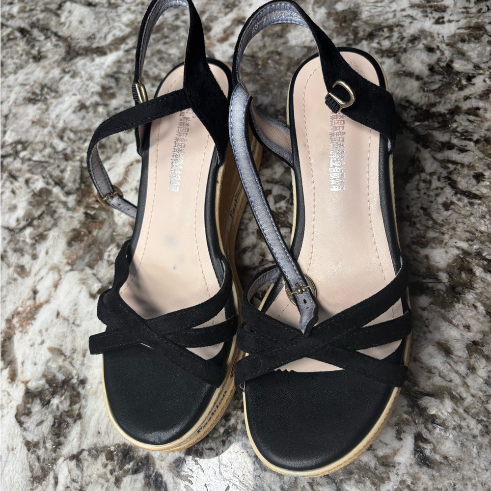 Black Strappy Women's Platform Sandals